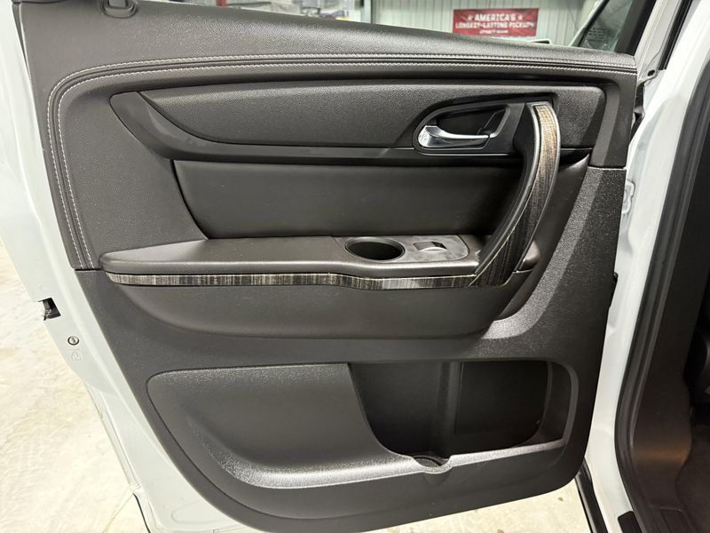 Used 2016 GMC Acadia SLTImage 21