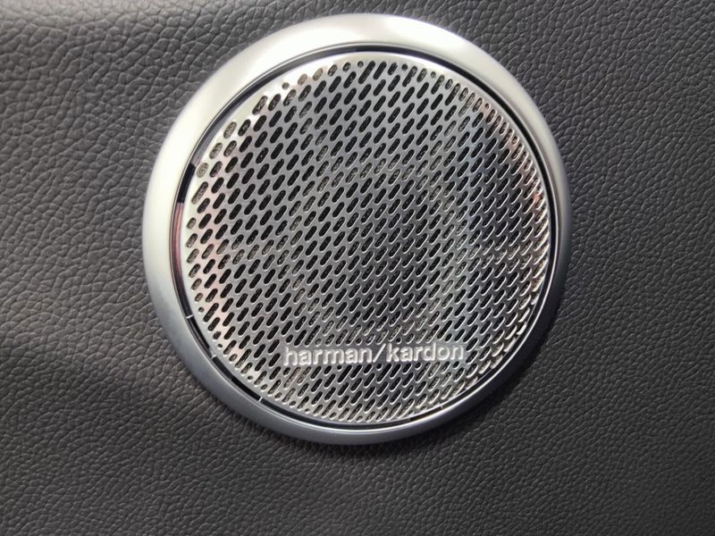 Used 2024 Alfa Romeo Giulia Quadrifoglio Supersport (1 of 66) w/Activ AsstImage 19