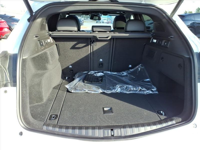 New 2025 Alfa Romeo Stelvio AwdImage 9