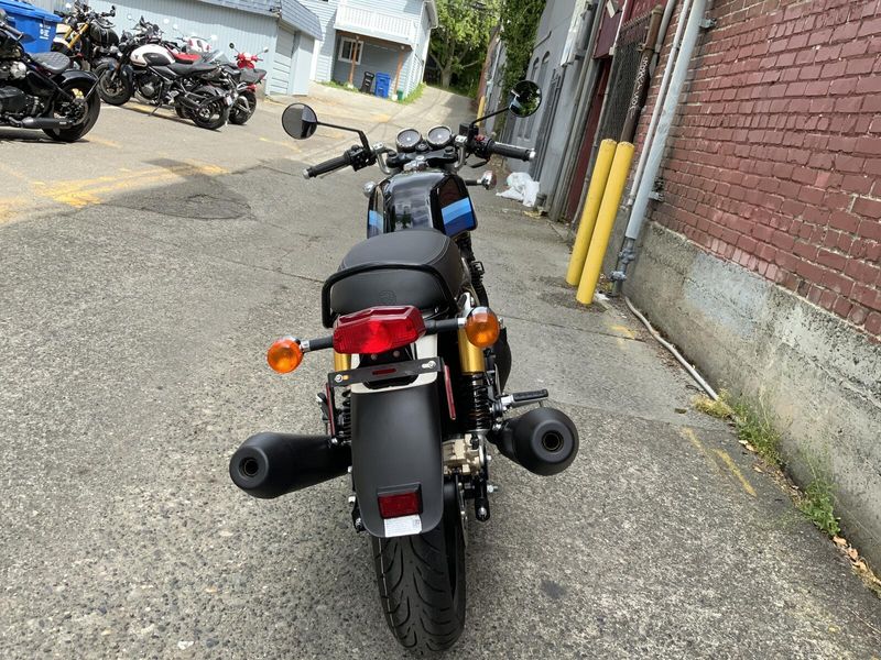 New 2024 Royal Enfield CONTINENTAL GT650 