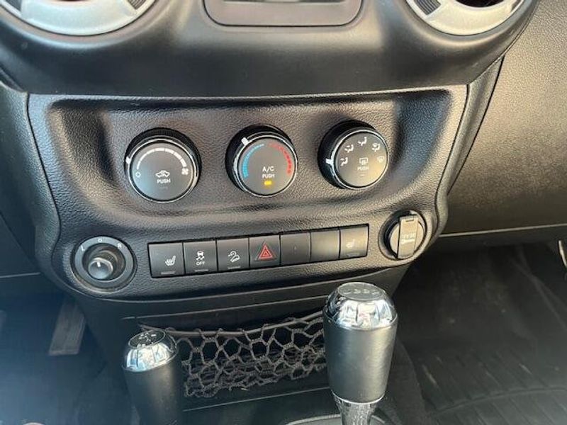 2017 JEEP WRANGLER Unlimited SportImage 7