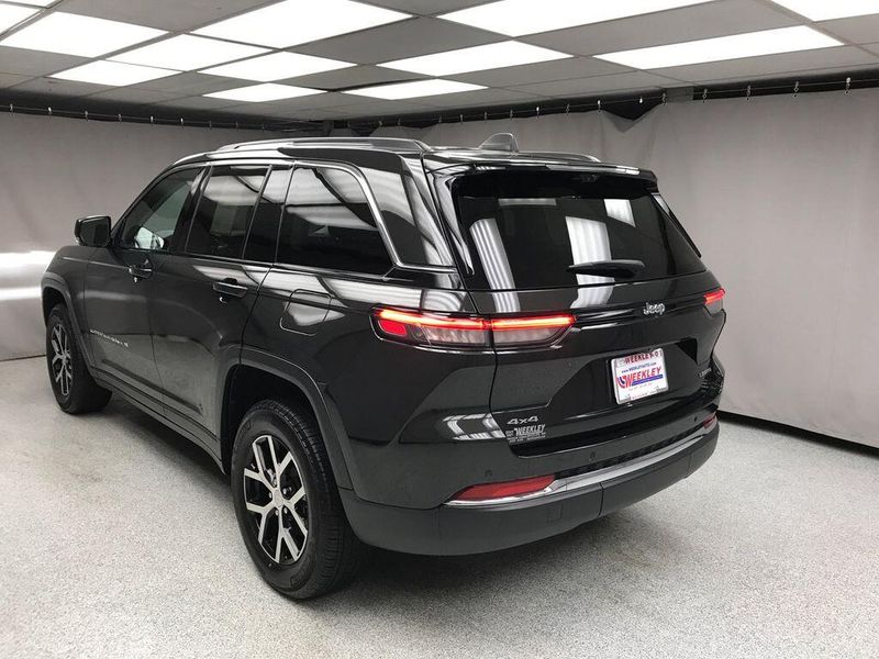 Used 2023 Jeep Grand Cherokee LimitedImage 16