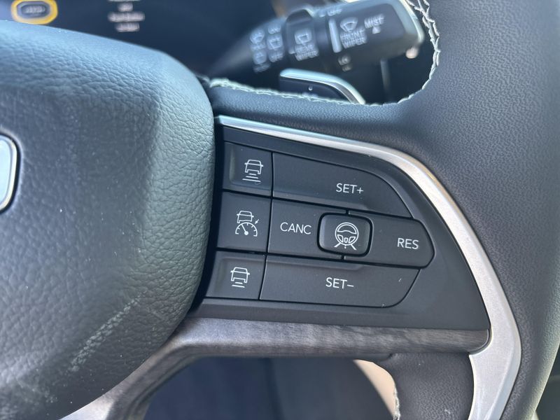 New 2026 Jeep Grand Cherokee Limited 4x4Image 31