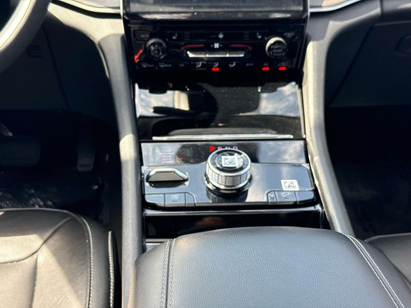New 2022 Jeep Grand Cherokee 4xe Limited 4x4