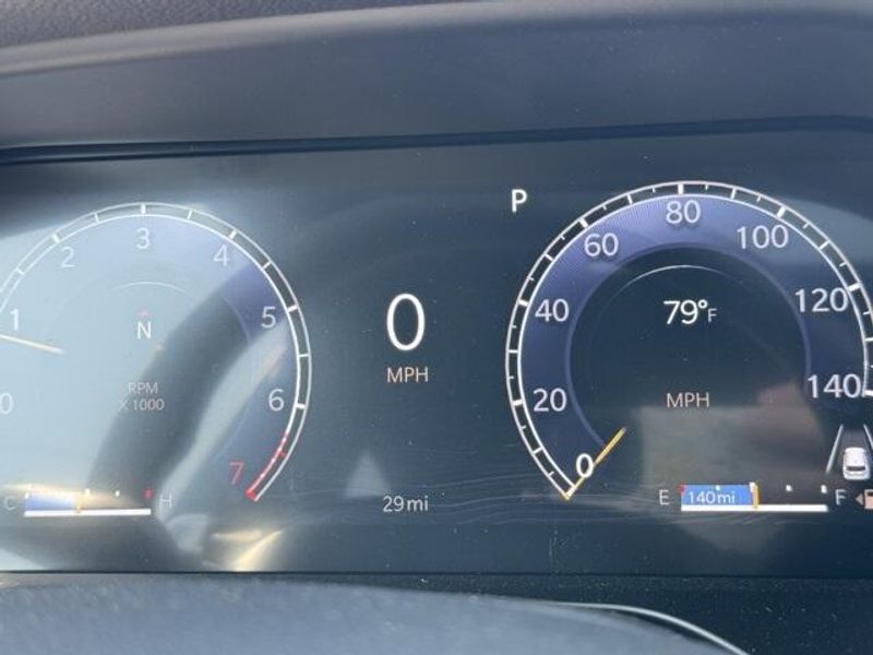 2025 Jeep Grand Cherokee Altitude X 4x2Image 10