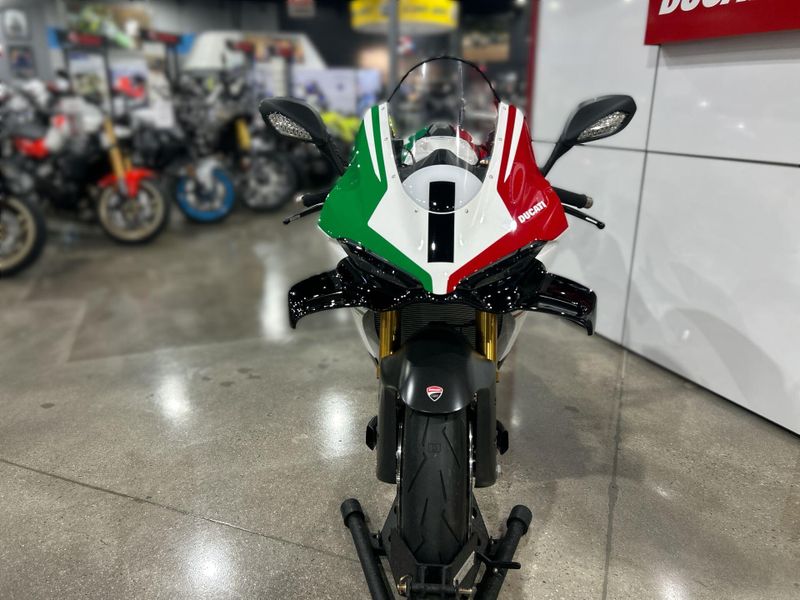 Used 2025 Ducati PANIGALE V4 TRICOLORE Image 16