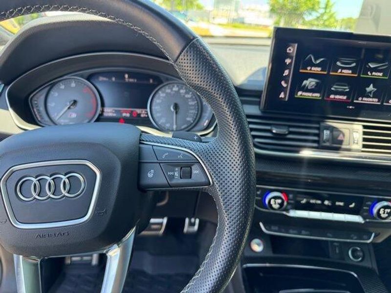 2022 Audi SQ5 Premium