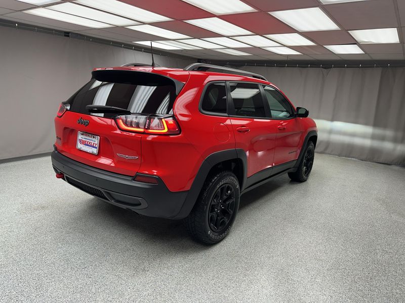 Used 2019 Jeep Cherokee TrailhawkImage 15