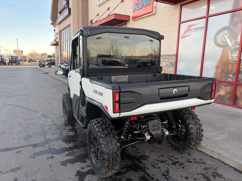 New 2026 Can-Am DEF LTD HD11 