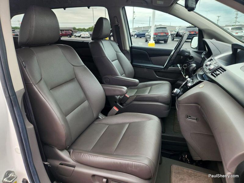 2013 Honda Odyssey EX-L photo 30