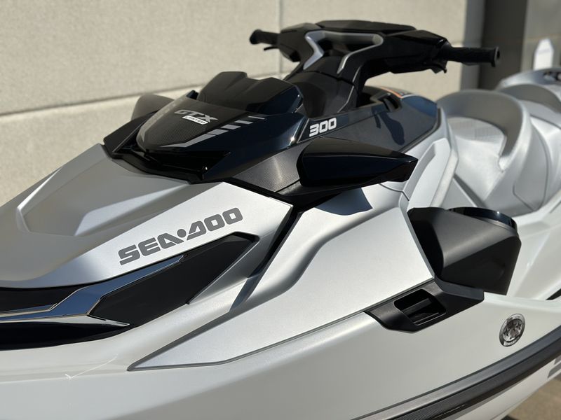 2024 SEA DOO GTX LTD 300 AUDIO Image 8