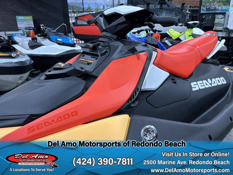 2024 Sea-Doo SPARK FOR 3 (SOUND SYSTEM) Image 13