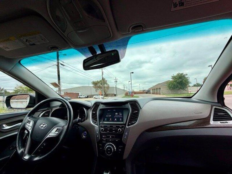 Used 2017 Hyundai Santa Fe Sport 2.4 BaseImage 12