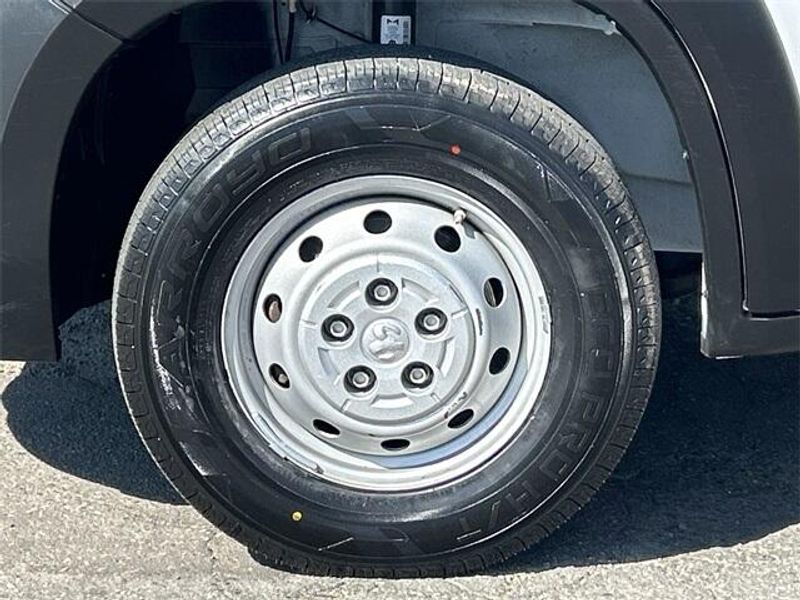 2023 Ram ProMaster 2500 photo 8