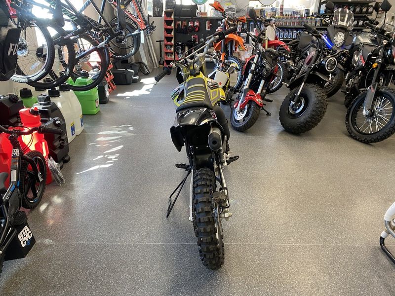 2022 Suzuki RM-85M2  in a BLACK / YELLOW exterior color. Legacy Powersports 541-663-1111 legacypowersports.net 