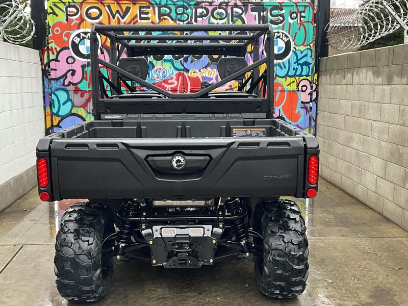 2025 Can-Am DEFENDER MAX 62 HD7 Image 4