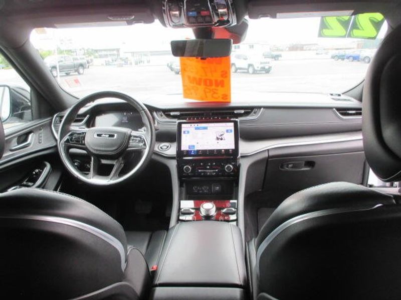 Used 2022 Jeep Grand Cherokee L OverlandImage 32