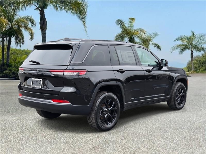 New 2026 Jeep Grand Cherokee Laredo Altitude 4x4