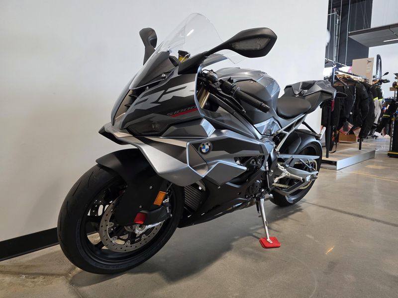 2025 BMW S 1000 RR
