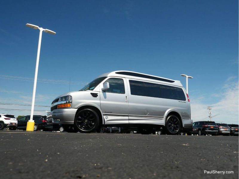 2023 Chevrolet Express 2500 Cargo photo 15