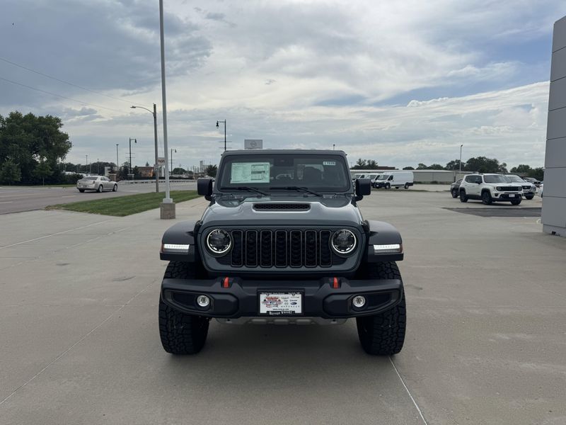 New 2025 Jeep Gladiator MojaveImage 3