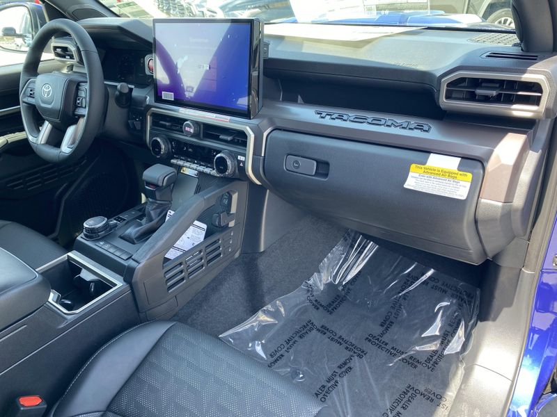 2025 Toyota Tacoma TRD Sport HybridImage 9