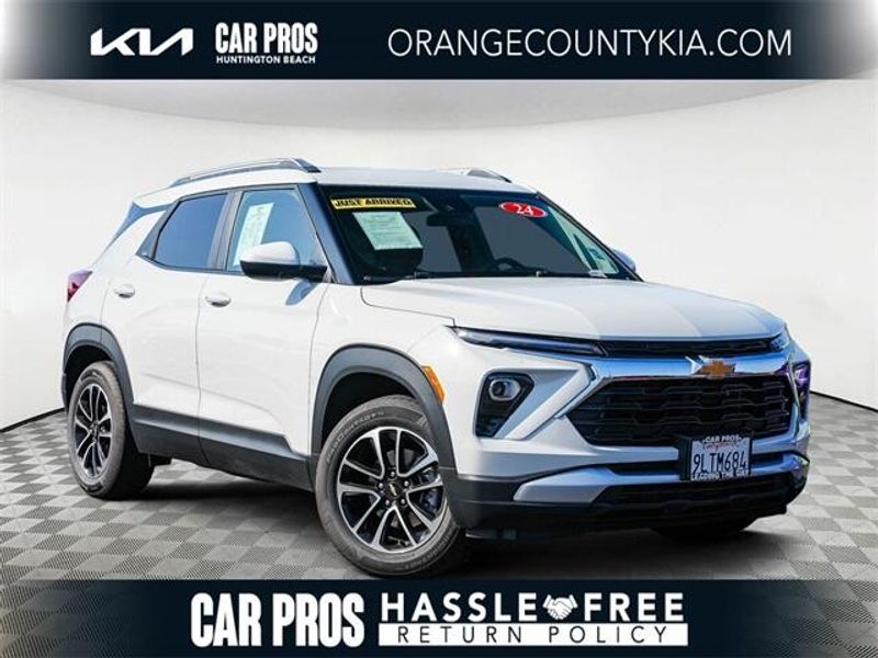 2024 Chevrolet TrailBlazer LTImage 1