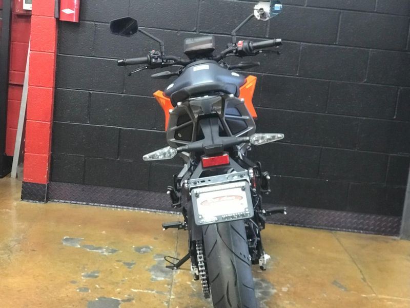 New 2024 KTM 250 DUKE Image 9