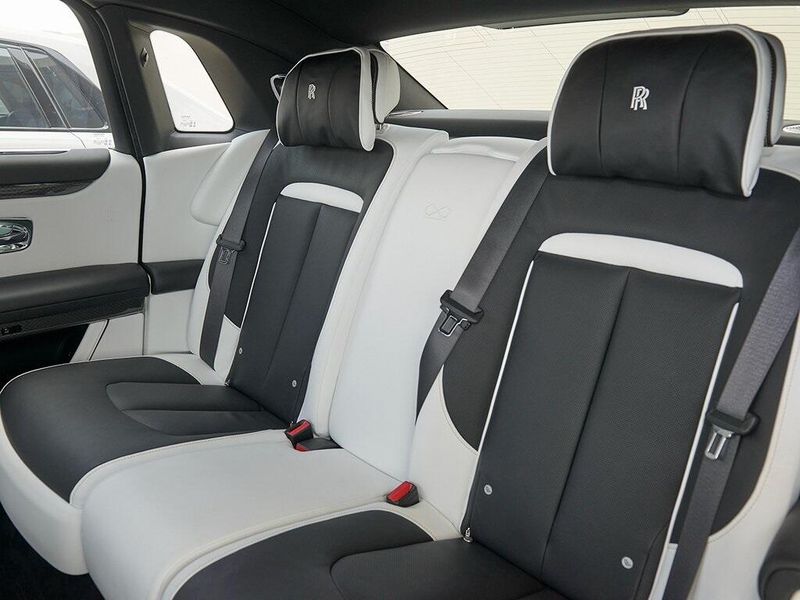 2023 Rolls-Royce Ghost Image 19