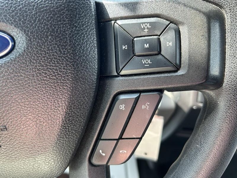 2017 Ford F-150 XLT photo 18