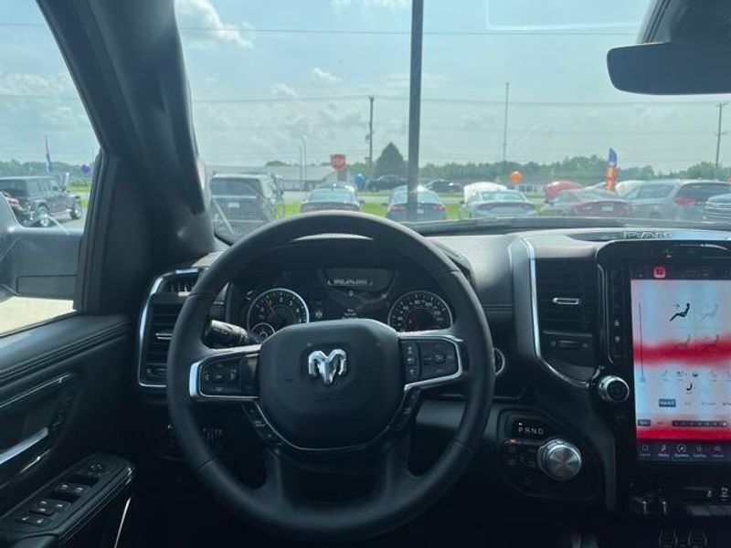 2025 RAM 1500 Laramie Crew Cab 4x4 5'7' Box