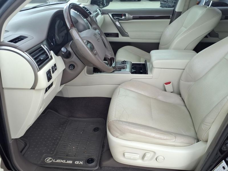 2019 Lexus GX 460 460Image 20