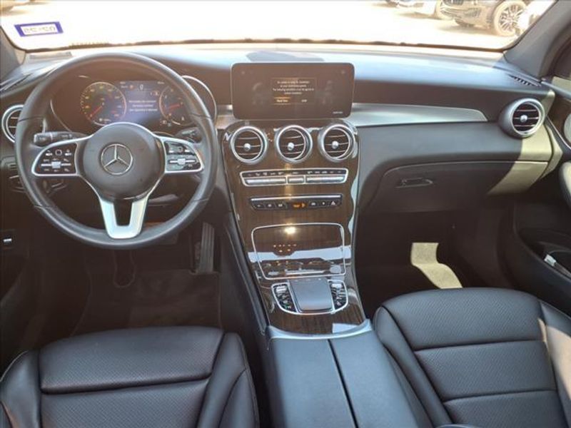 2021 Mercedes-Benz GLC 300 300Image 4