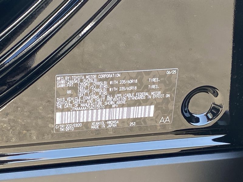 New 2025 Toyota bZ4X XLEImage 20