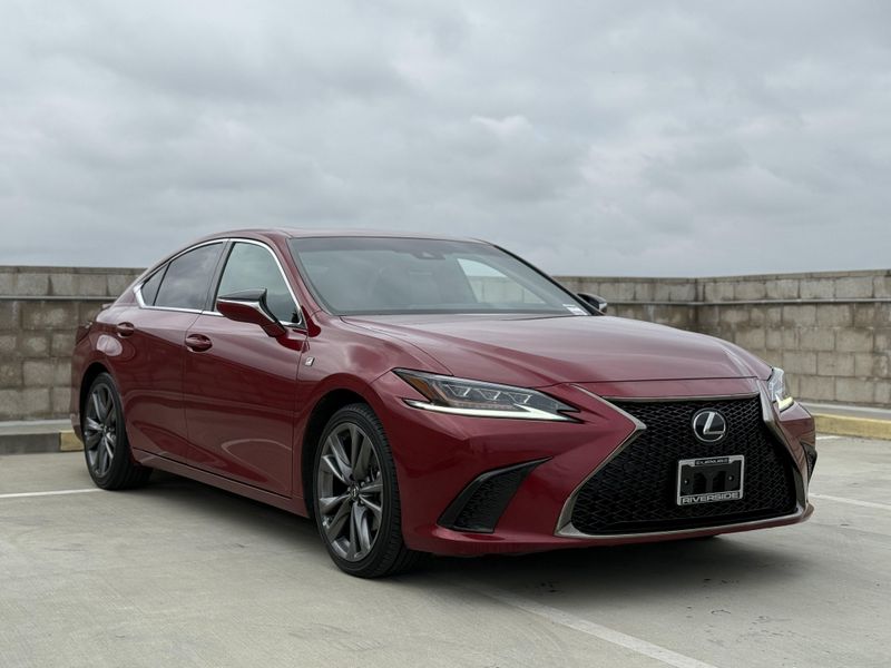 2021 Lexus ES 350 F-SPORTImage 2