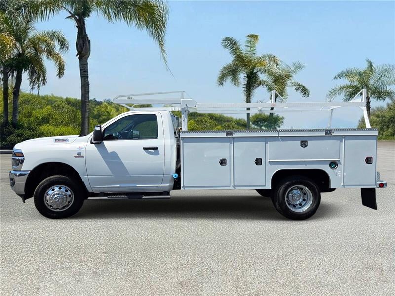 New 2025 RAM 3500 Tradesman Chassis Regular Cab 4x2 84' Ca