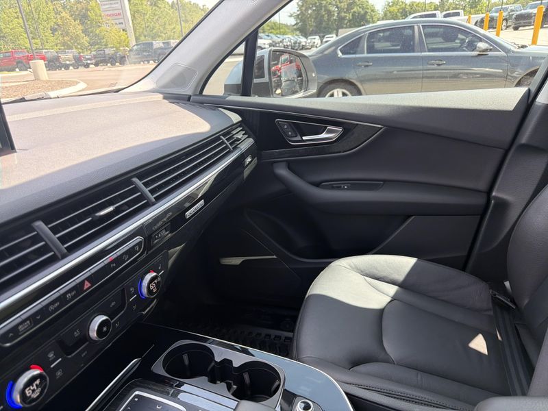 Used 2017 Audi Q7 Premium PlusImage 44