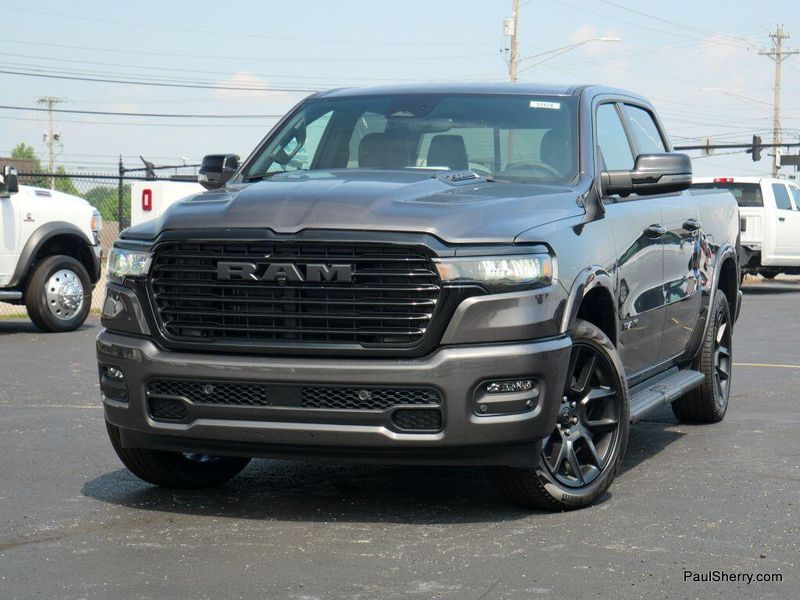 New 2025 RAM 1500 Laramie Crew Cab 4x4 5