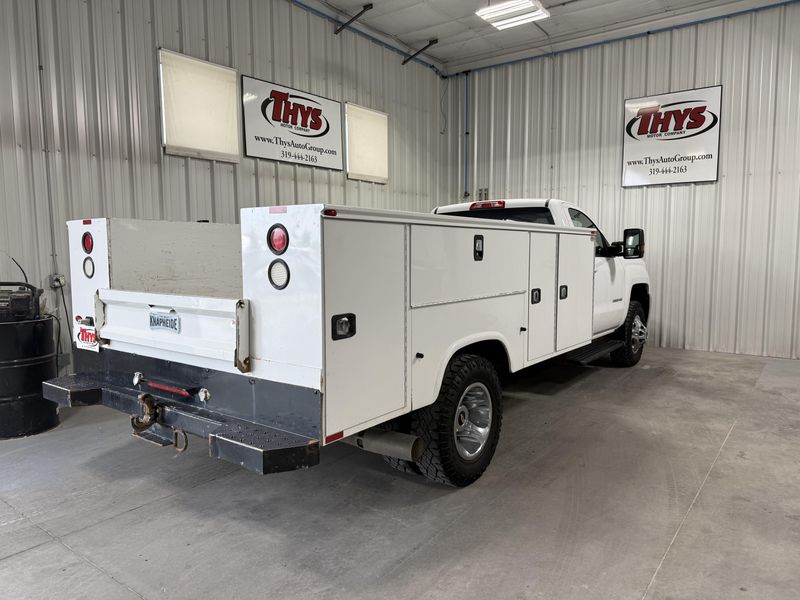 Used 2017 Chevrolet Silverado 3500HD Chassis LTImage 3