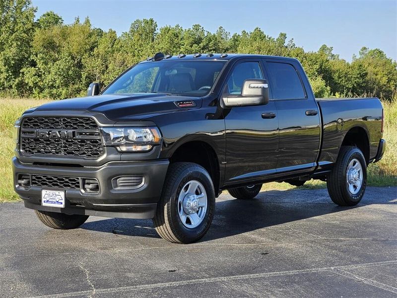 2024 RAM 2500 Tradesman Crew Cab 4x4 6