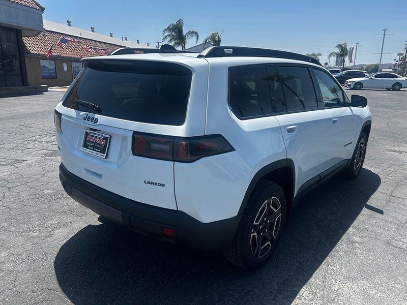 New 2026 Jeep Cherokee LaredoImage 5