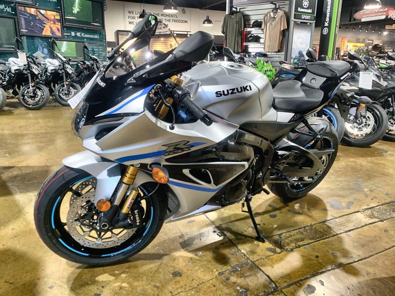 New 2025 Suzuki GSX-R1000R Image 14