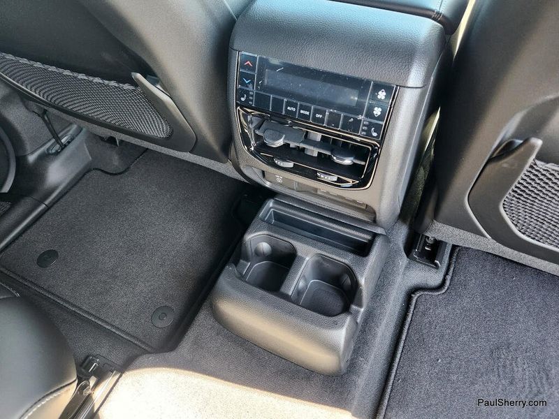 New 2026 Jeep Grand Cherokee L Limited 4x4