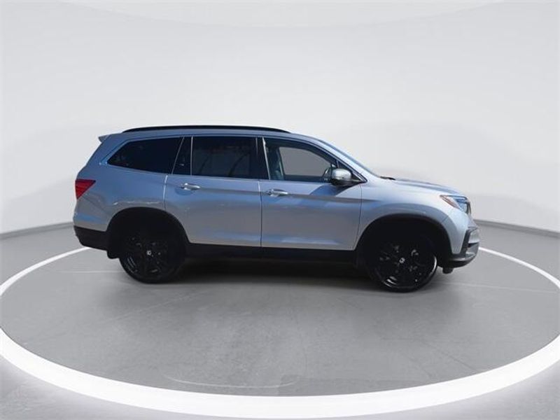 2022 Honda Pilot Special Edition photo 8