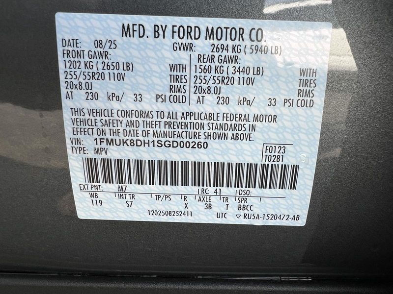 2025 Ford Explorer photo 48