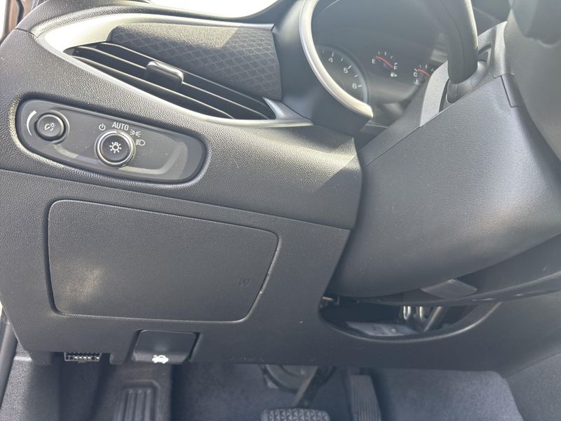 Used 2023 Chevrolet Malibu LTImage 21