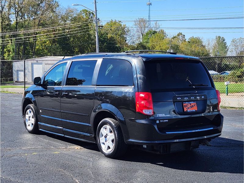 Used 2012 Dodge Grand Caravan SE