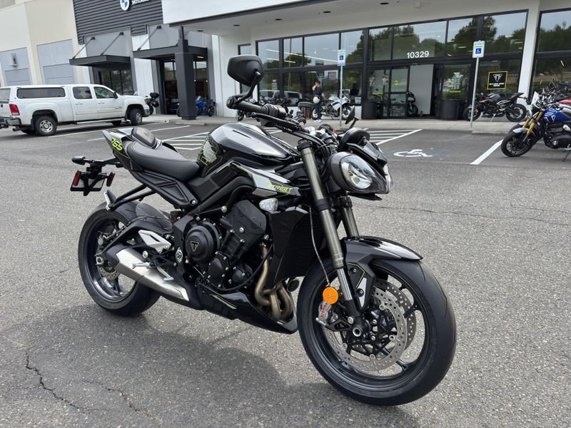 2025 Triumph Street Triple 765 RS - PHANTOM BLACK 