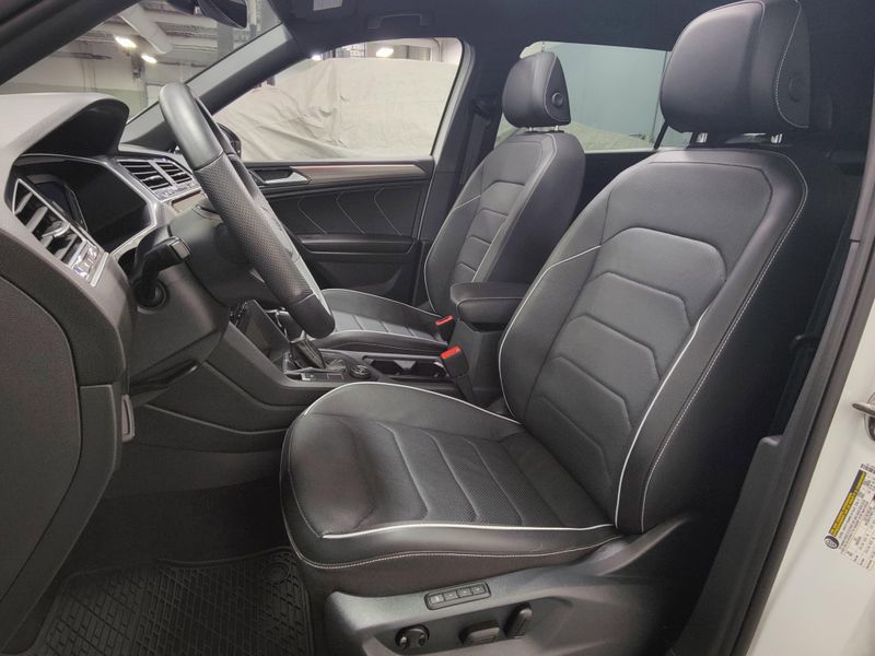 Used 2024 Volkswagen Tiguan AWD SEL R-Line w/Sunroof/NavImage 21