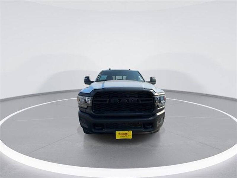 2023 Ram 2500 Tradesman photo 2